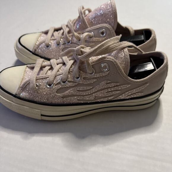 Size 7.5 Converse Chuck Taylor 70 Low Top Light Pink Glitter Flame Tennis Shoes - Picture 3 of 11